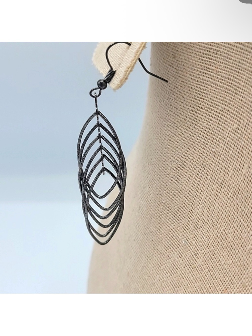 Black Layered Leaf Drop Earrings - Women Jewelry